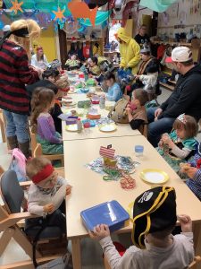 Glompiger Donnerstag im Kindergarten