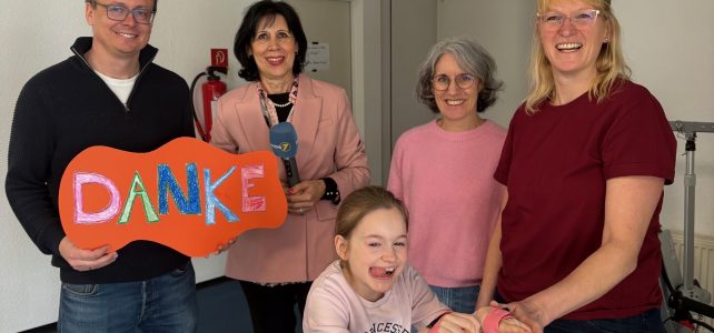 Radio 7 Drachenkinder spendet der Außenstelle ein neues Galileo Therapiegerät